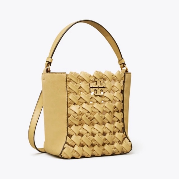 tory burch mcgraw small woven bucket bag - Picture 1 of 11